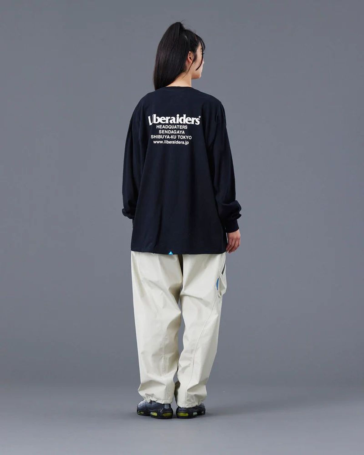 찬스클로딩(CHANCE CLOTHING) HEADQUARTERS L/S TEE - BLACK