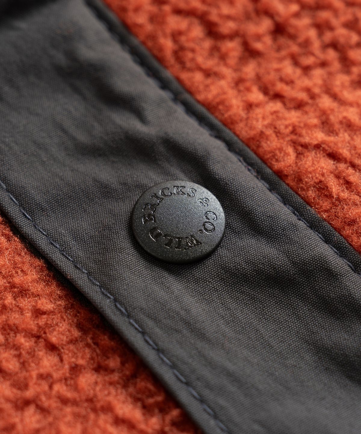 와일드 브릭스(WILD BRICKS) W24 FLEECE PULLOVER (orange)