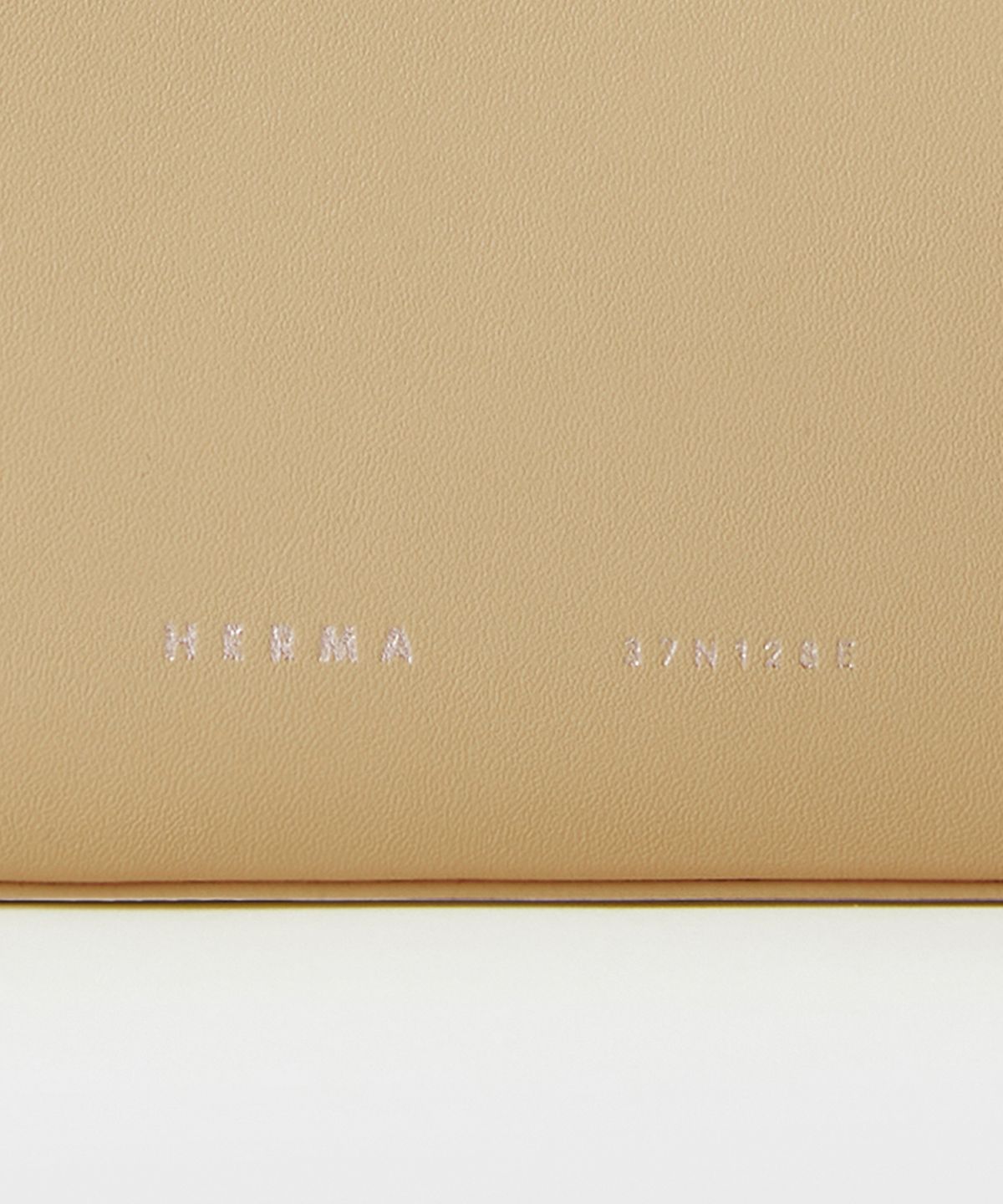 헤르마(HERMA) 쿠아 토트백 듄