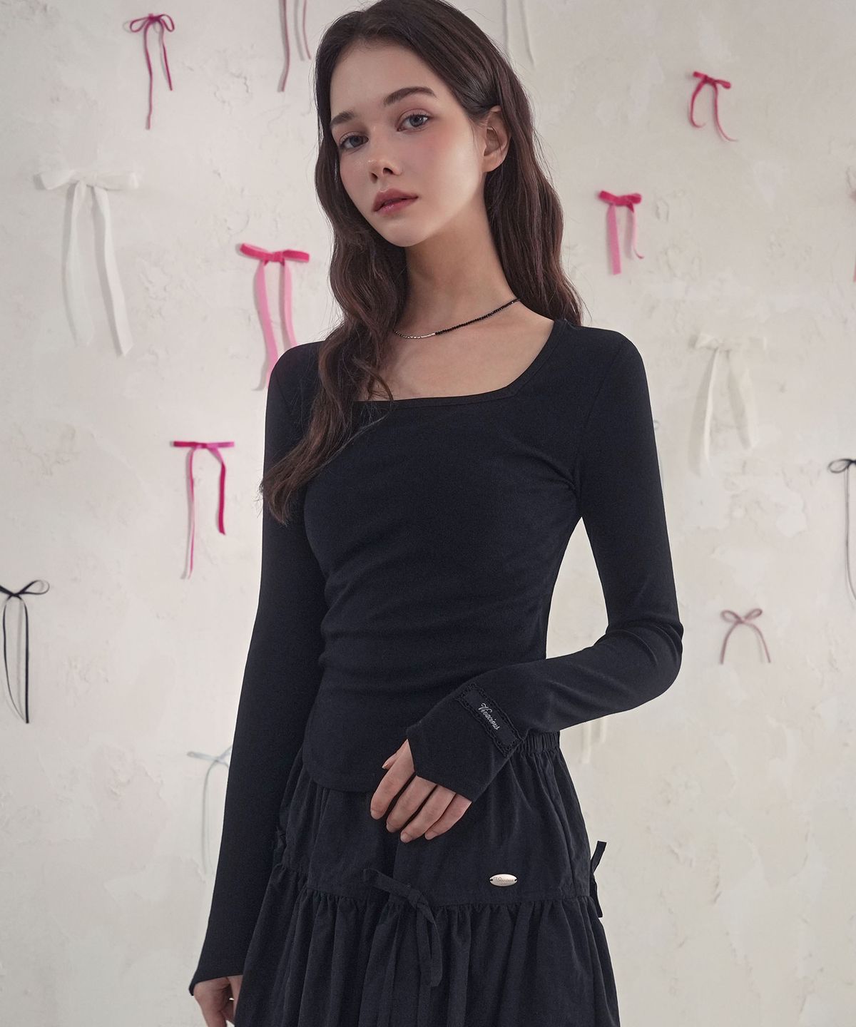 비바셔스(VIVACIOUS) Square Neck Tee_2Colors
