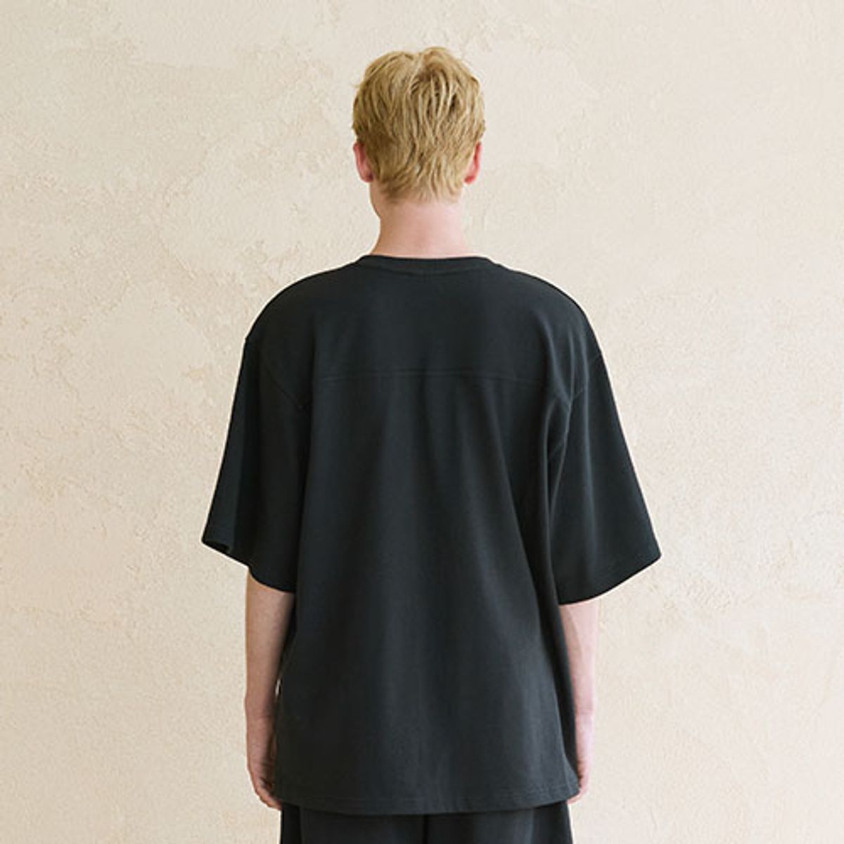 칠사(CHILLSA) Infinity Over Fit Short Sleeve_Black