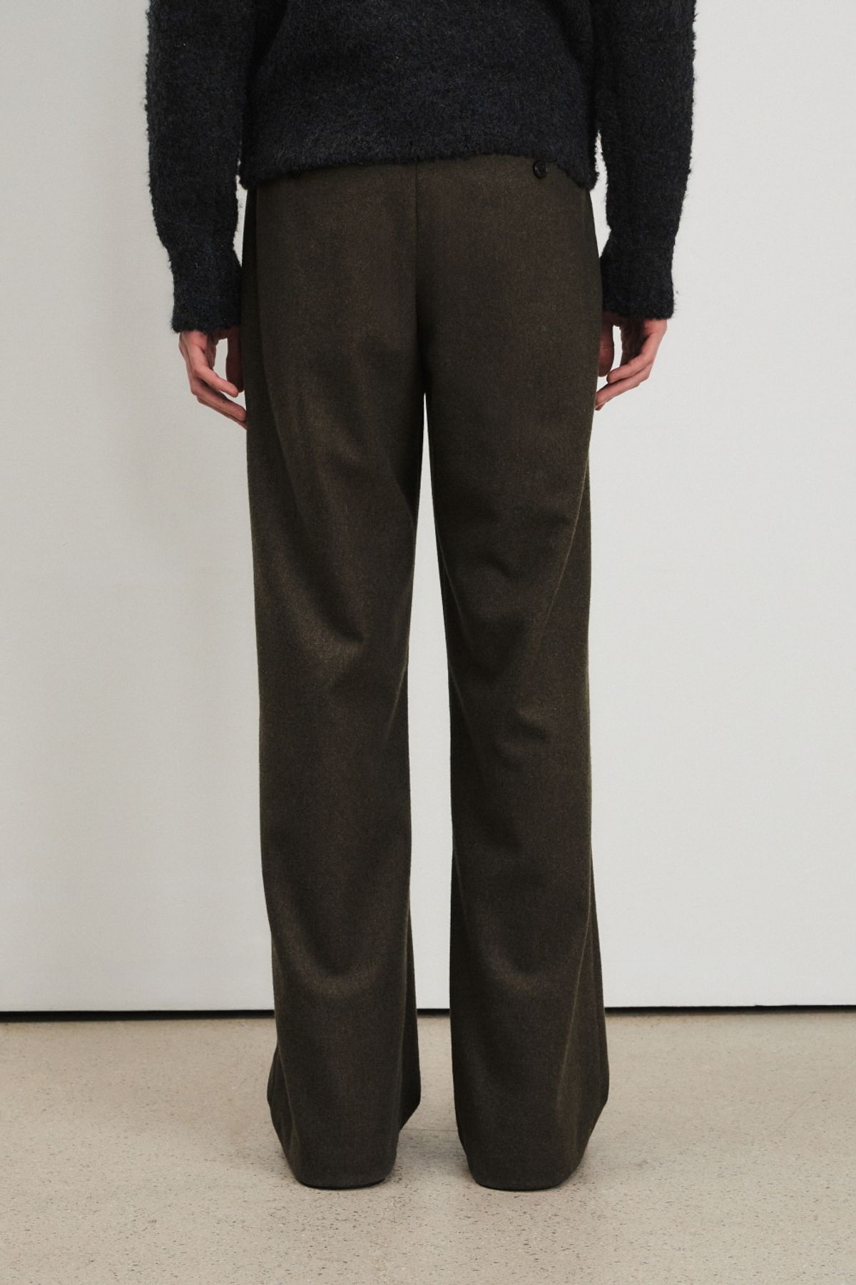 쿠메(KUMÉ) Men Wool Blend Wide Pants, Khaki