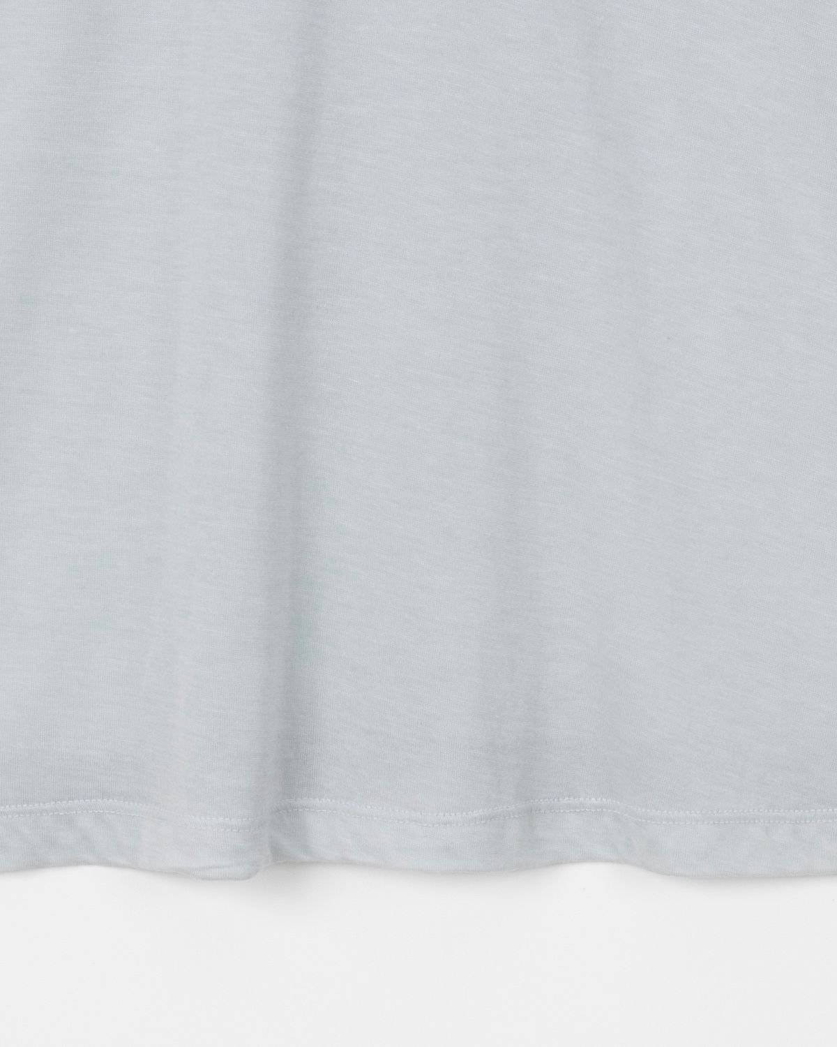디앤드퀘스천(THEENDQUESTION) Sheer turtleneck t-shirt / LIGHT BLUE