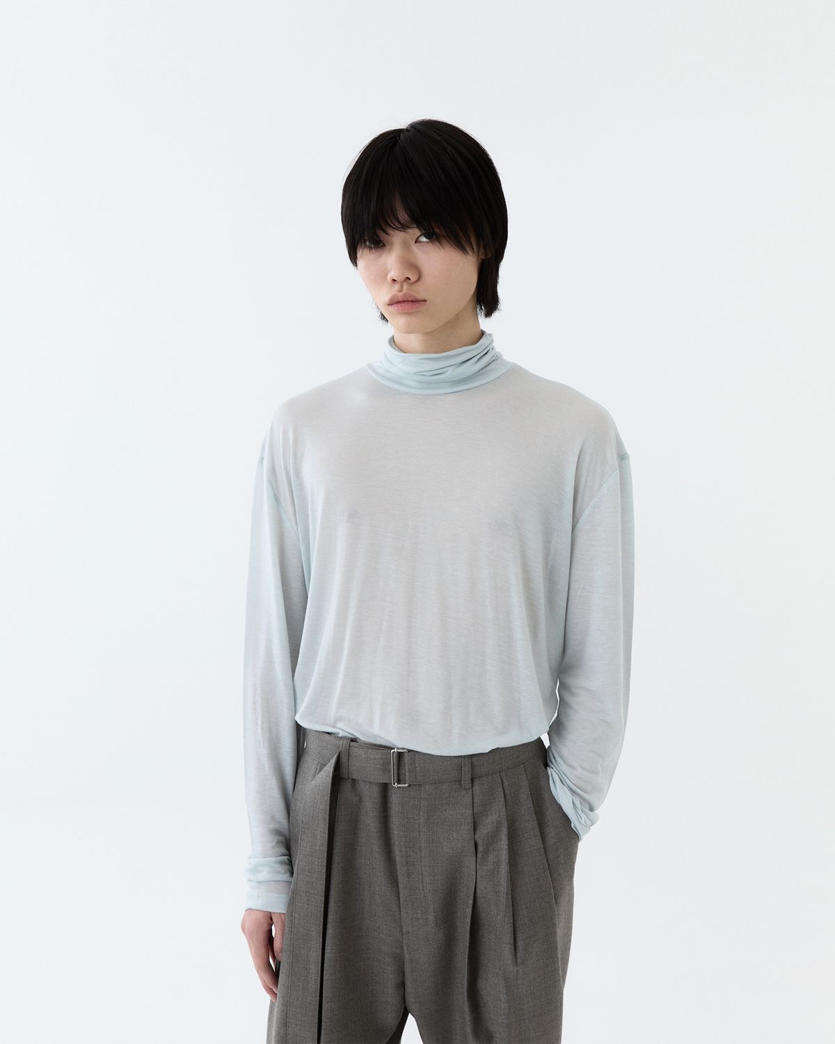 디앤드퀘스천(THEENDQUESTION) Sheer turtleneck t-shirt / LIGHT BLUE
