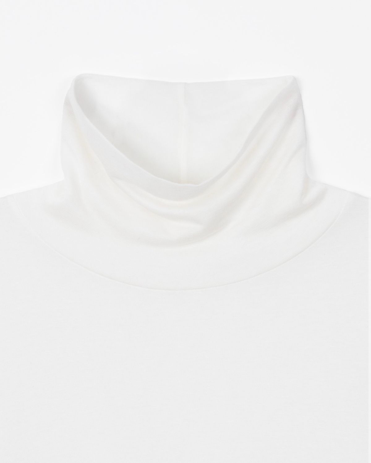 디앤드퀘스천(THEENDQUESTION) Sheer turtleneck t-shirt / WHITE
