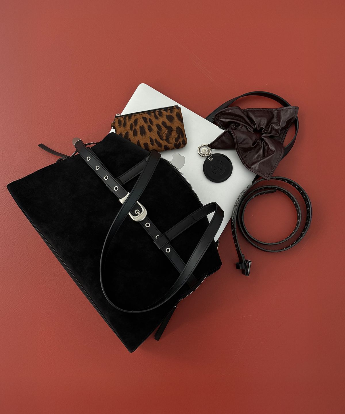 크리스틴프로젝트(CHRISTINE PROJECT) DUSTY BELT SHOULDER MEDIUM(BLACK TRUFFLE)