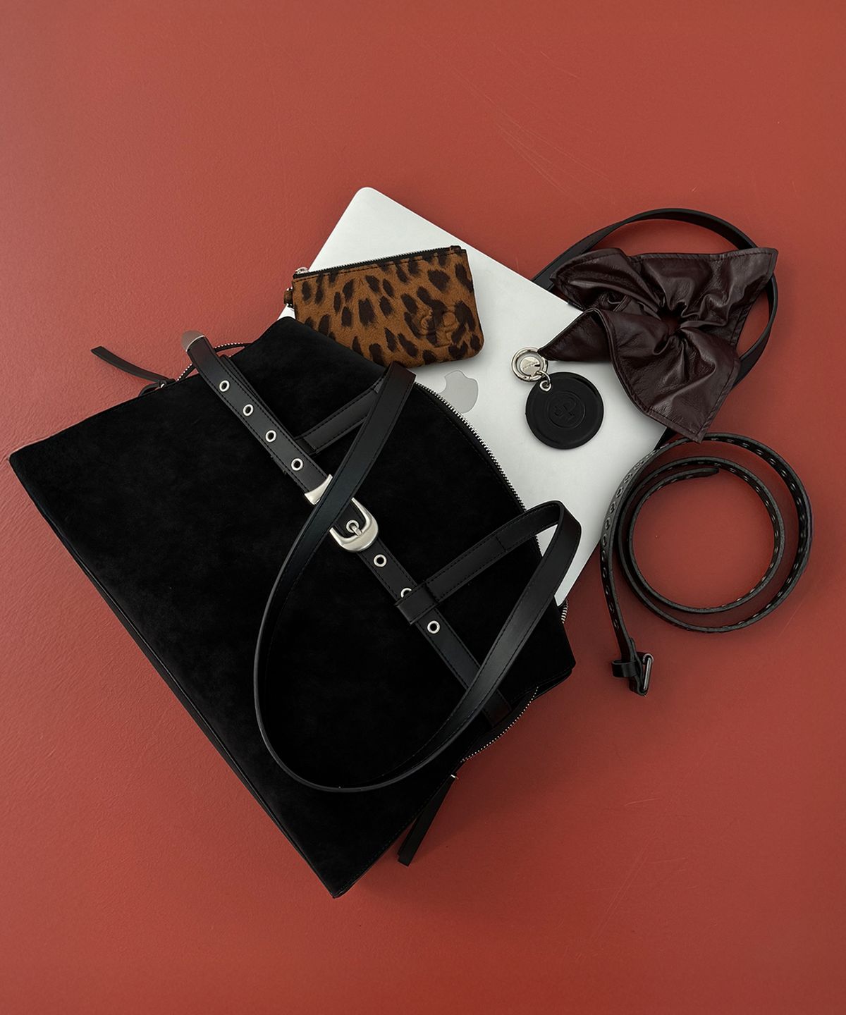 크리스틴프로젝트(CHRISTINE PROJECT) DUSTY BELT SHOULDER MEDIUM(BLACK TRUFFLE)