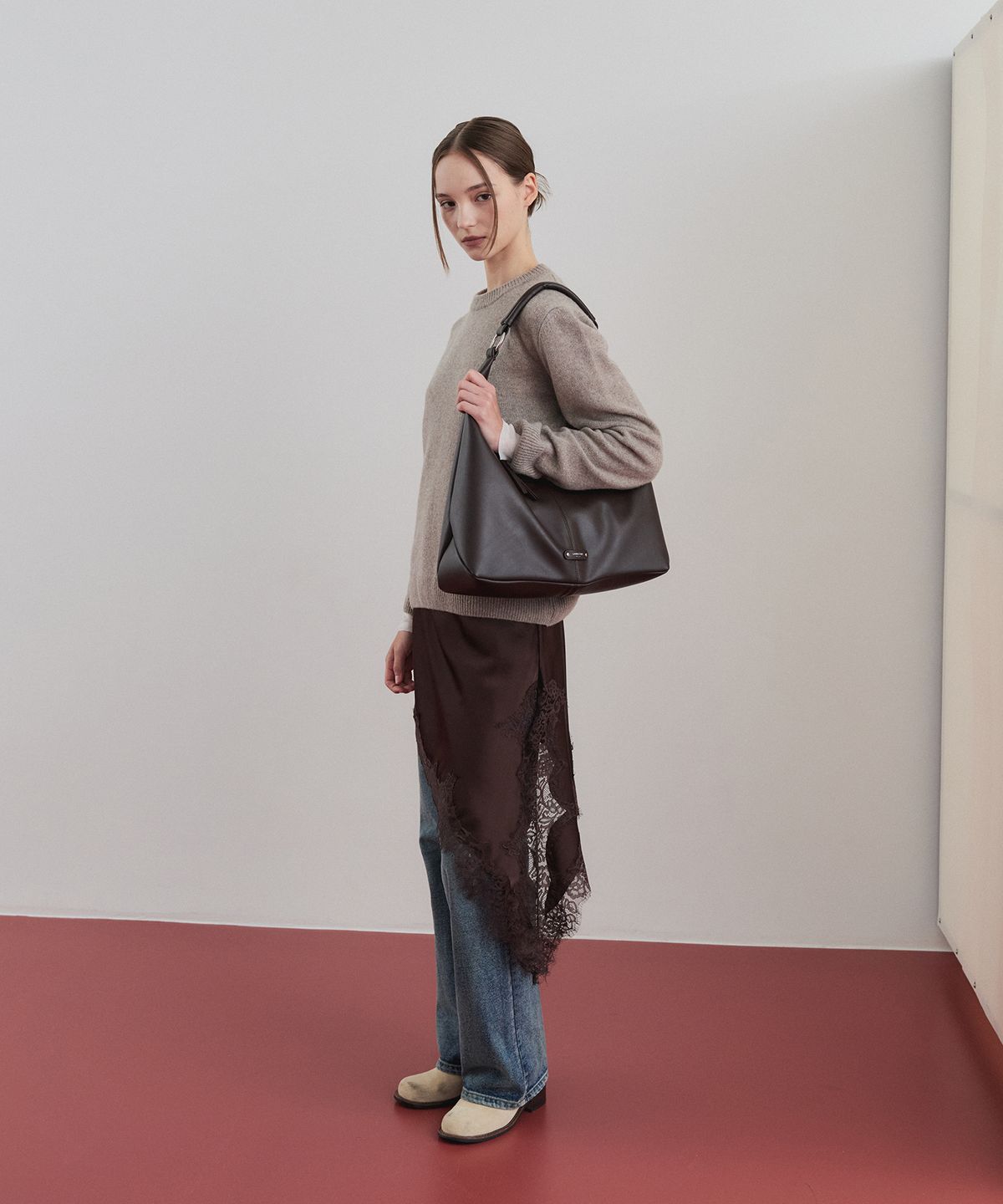 크리스틴프로젝트(CHRISTINE PROJECT) FLOW HOBO BAG MEDIUM(MELTED CHOCO)