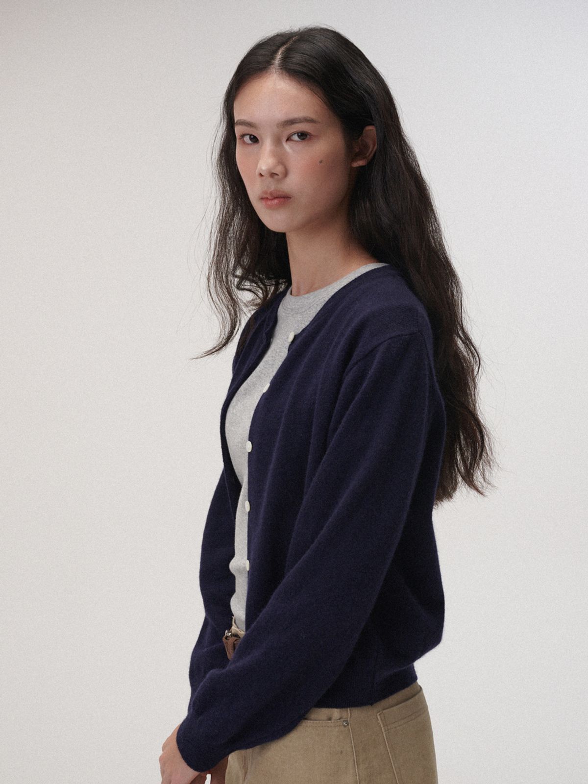 플라드주르(PLATDUJOUR) Camel round cardigan (Navy)