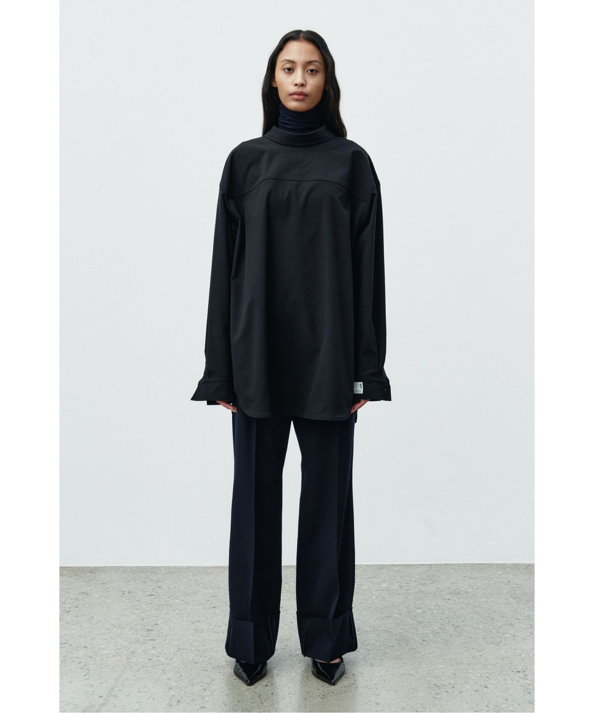 래코드(RECODE) Backward Oversized Shirt RQSAW25524BKX