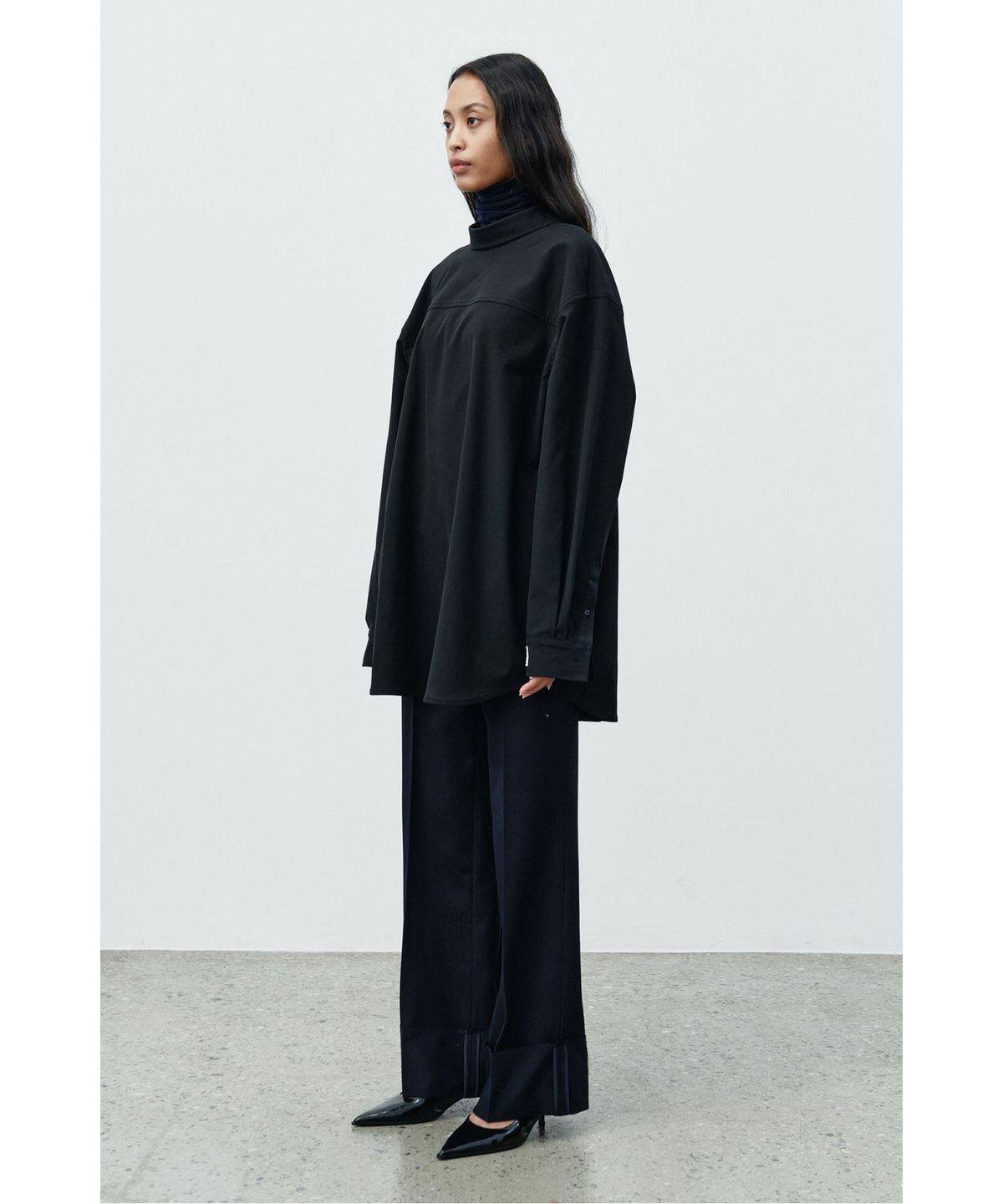 래코드(RECODE) Backward Oversized Shirt RQSAW25524BKX