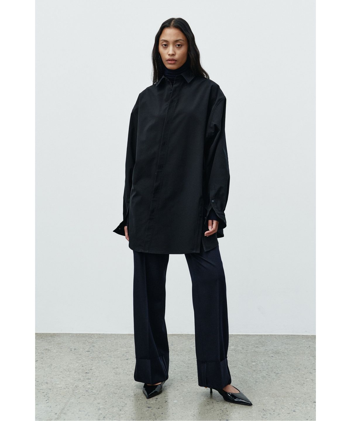 래코드(RECODE) Backward Oversized Shirt RQSAW25524BKX