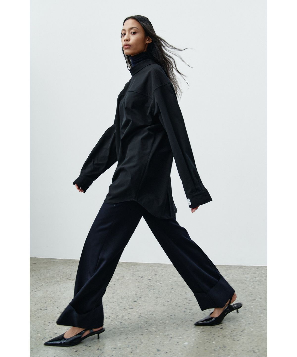 래코드(RECODE) Backward Oversized Shirt RQSAW25524BKX