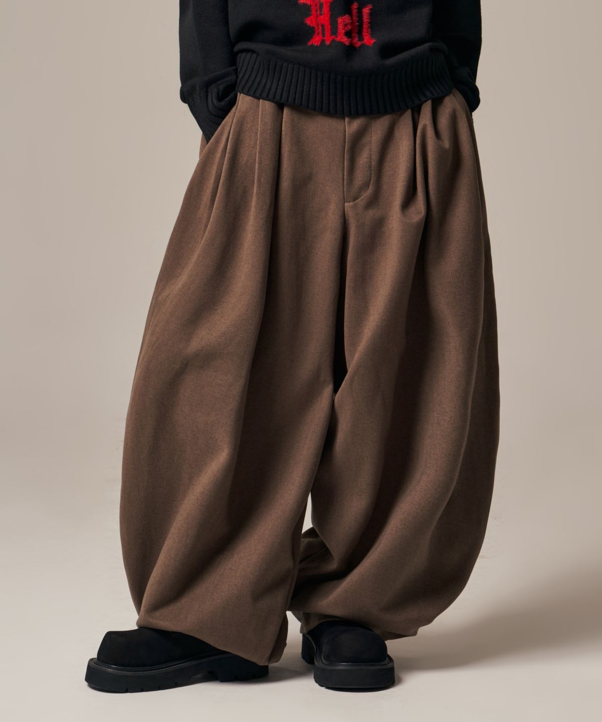 아이돈워너셀(IDWS) Void 4 Tuck Balloon Trouser Brown