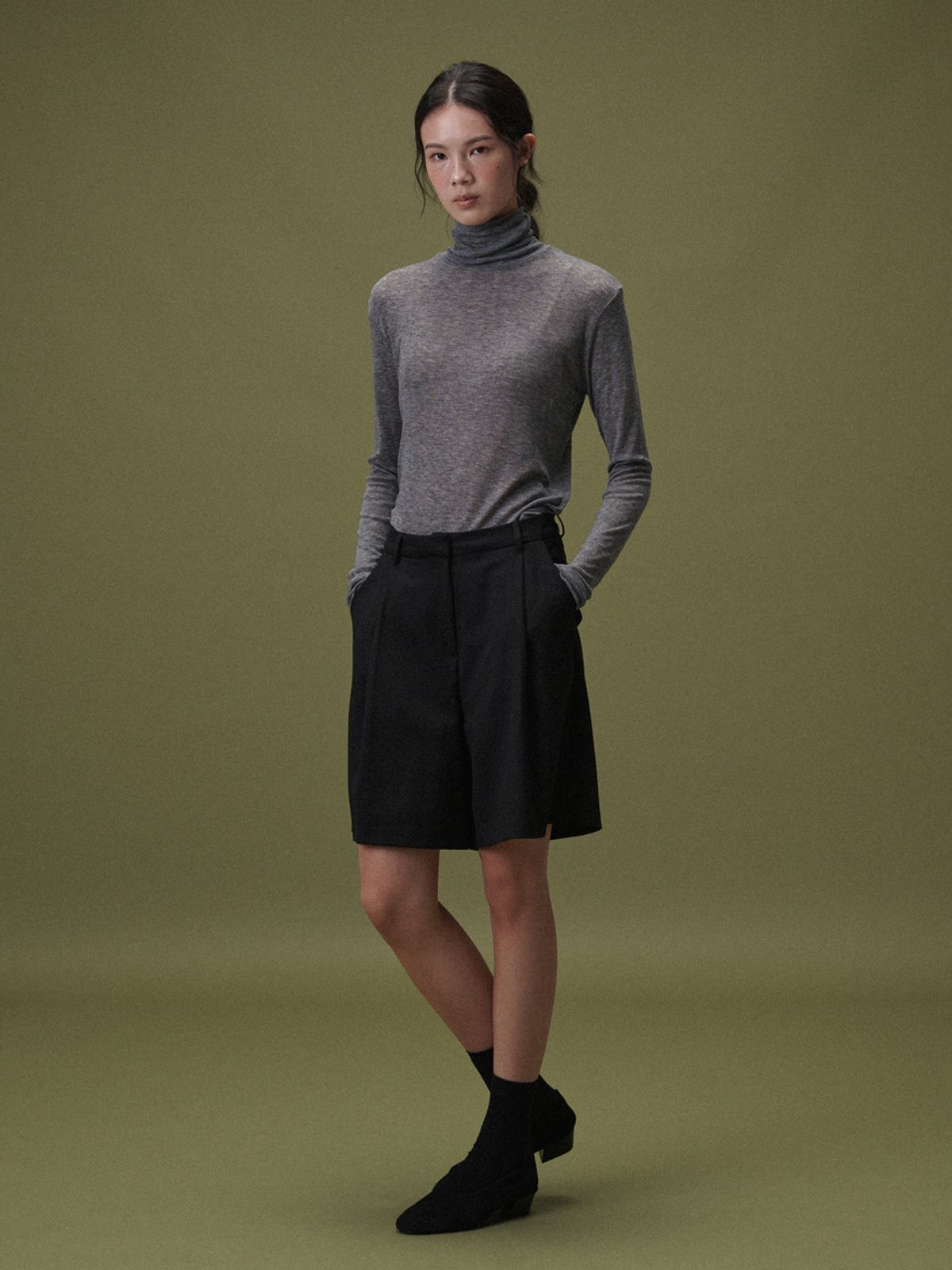플라드주르(PLATDUJOUR) Boy wool half pants (Black)