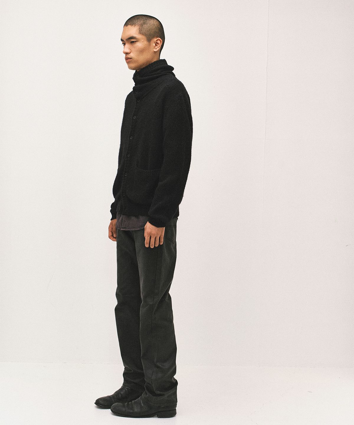 서피스에디션(SURFACE EDITION) BUTTON UP HOODED KNIT BLACK
