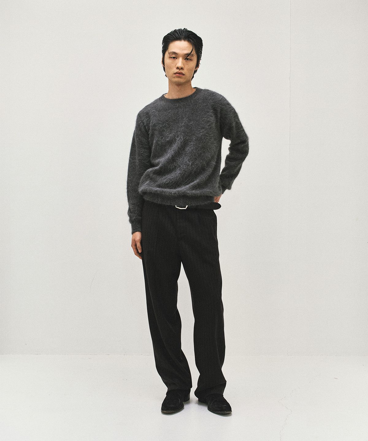 서피스에디션(SURFACE EDITION) ANGORA PULLOVER KNIT CHARCOAL
