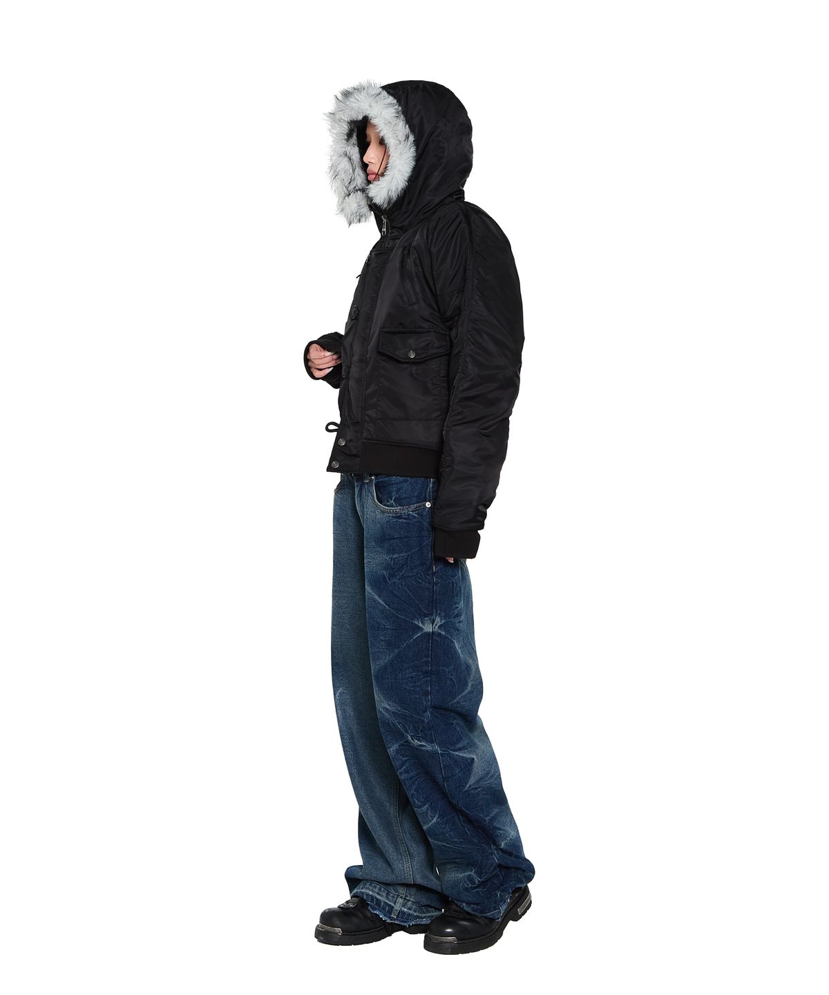 아캄(AAKAM) Side Wrinkle Washed Denim Pants (Blue)