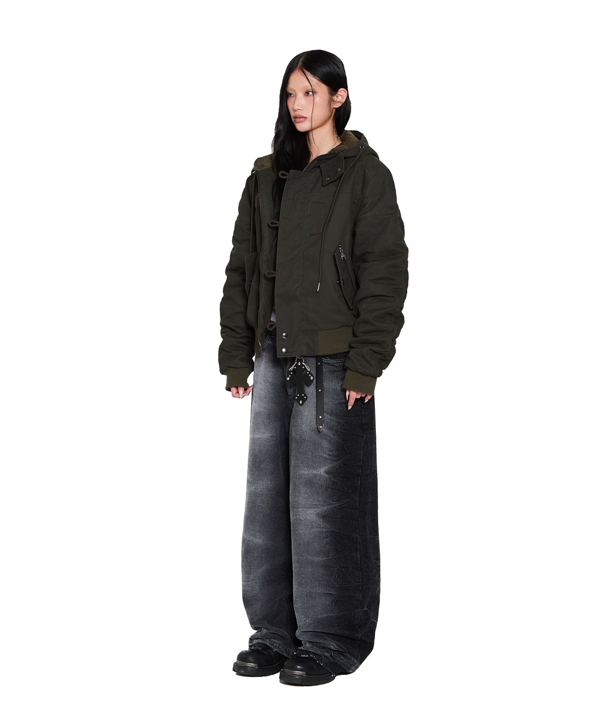 아캄(AAKAM) Side Wrinkle Washed Denim Pants (Black)
