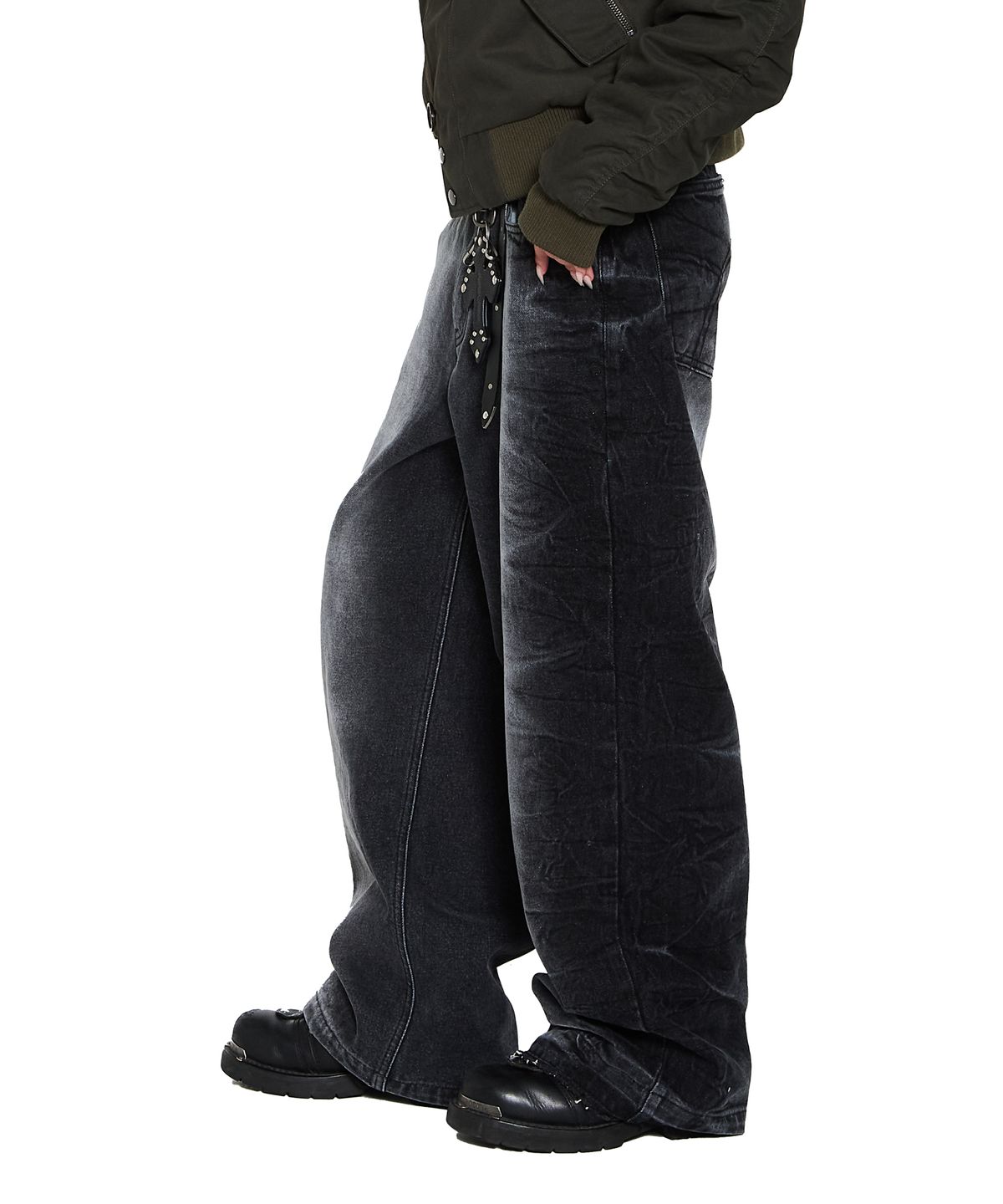 아캄(AAKAM) Side Wrinkle Washed Denim Pants (Black)