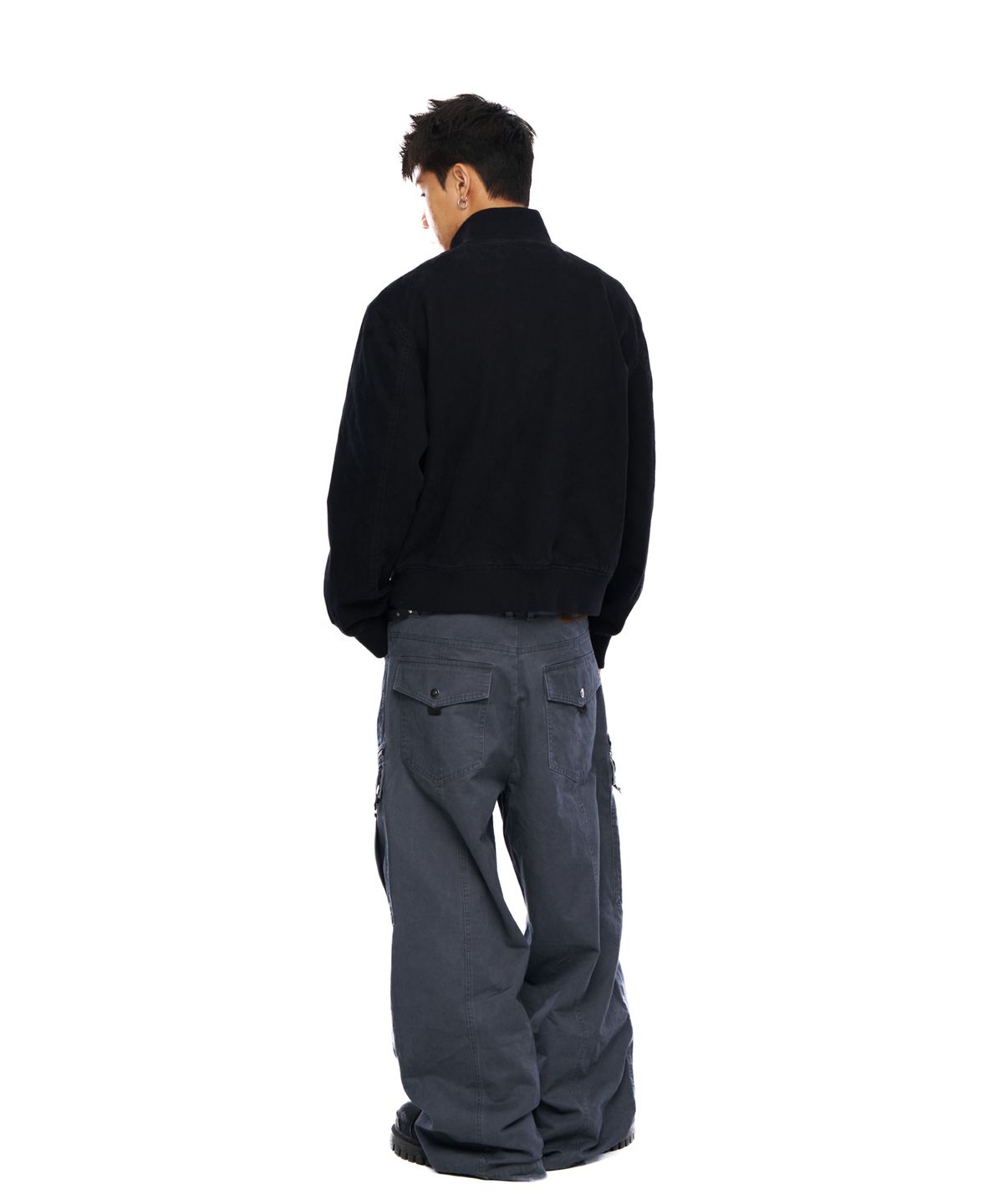 아캄(AAKAM) Knee Pin-Tuck Zippered Cargo Pants (Dark Gray)