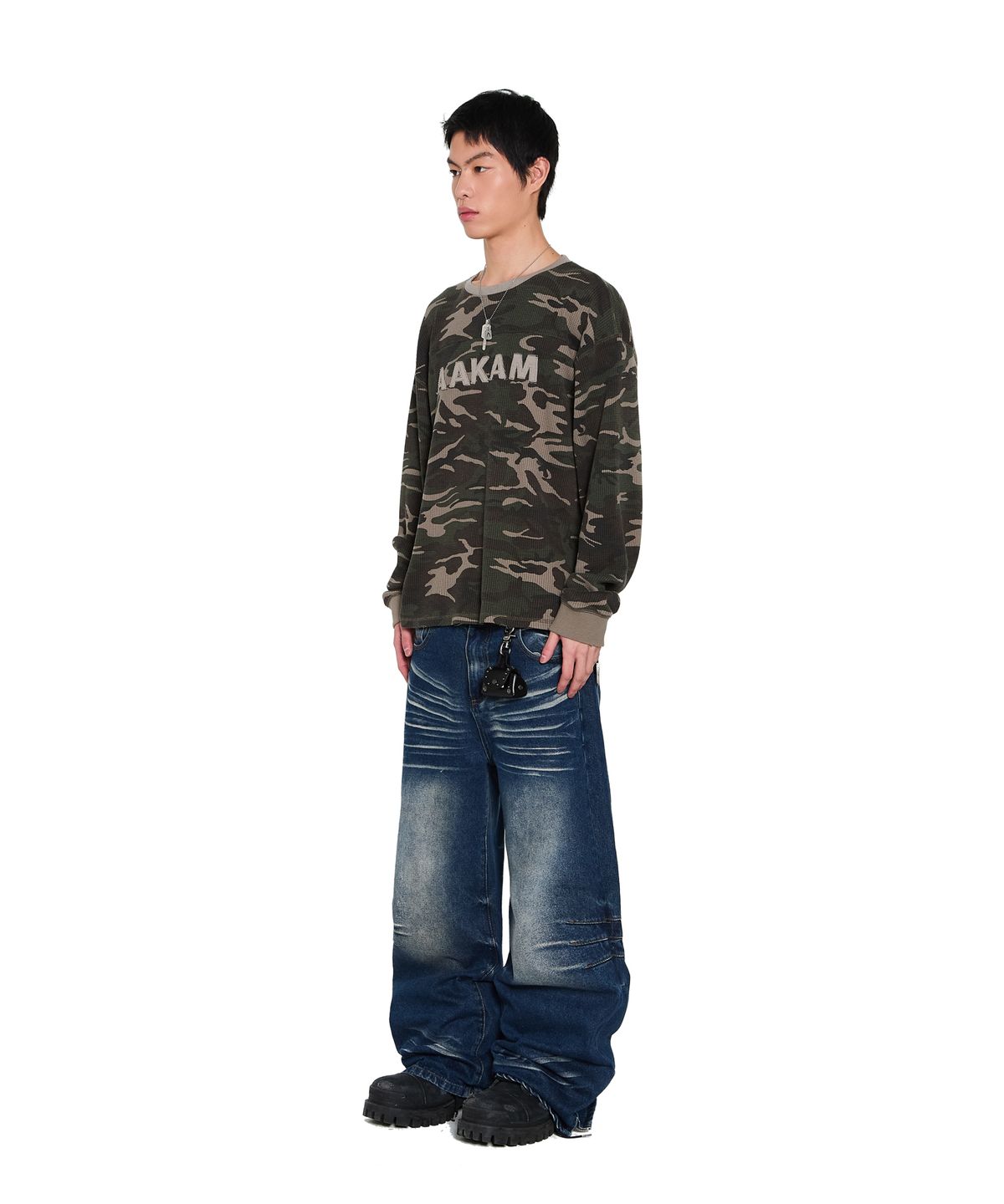 아캄(AAKAM) Washed Zipper Slit Denim Pants (Blue)