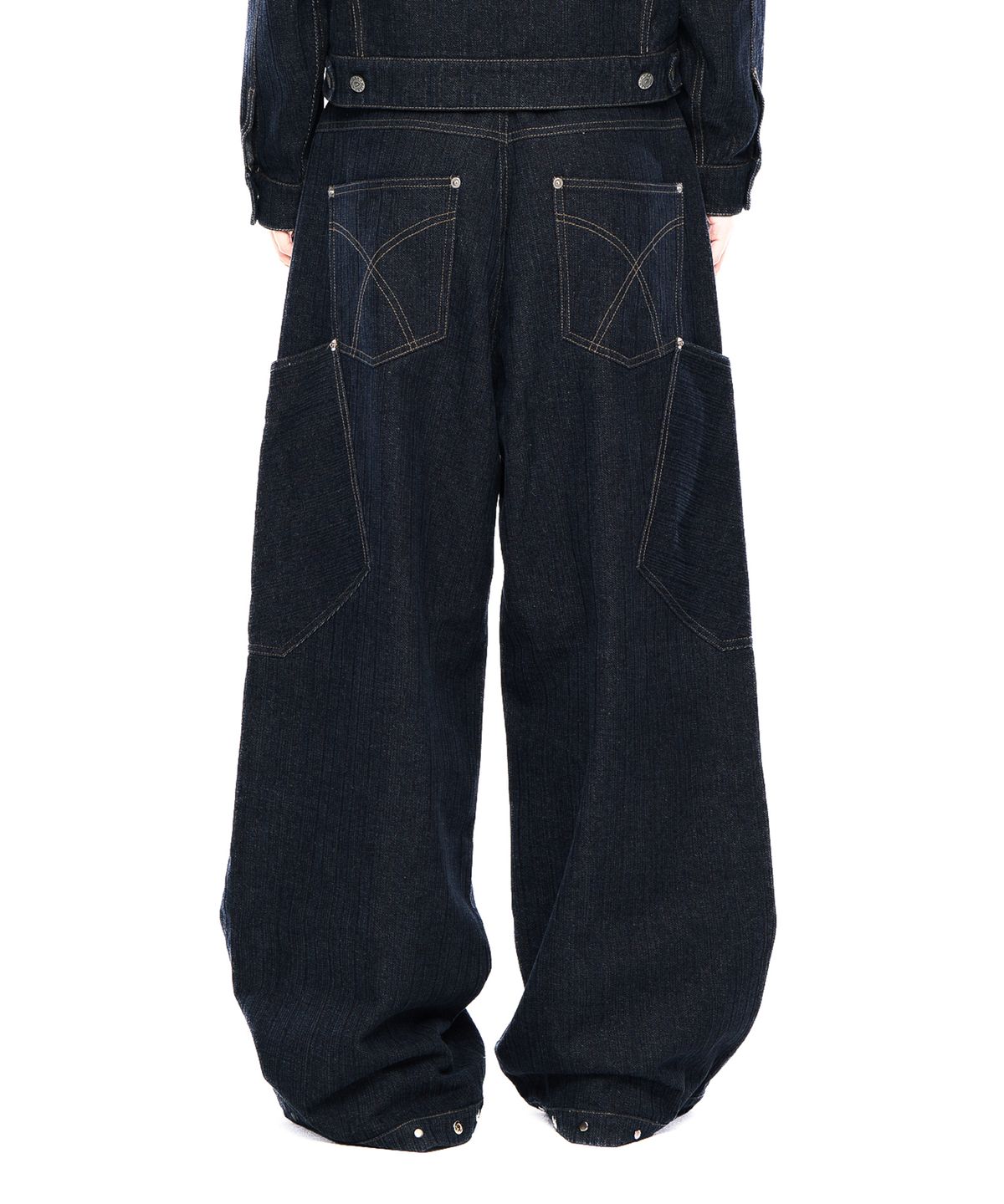 아캄(AAKAM) Ankle Studded Denim Pants (Dark Blue)