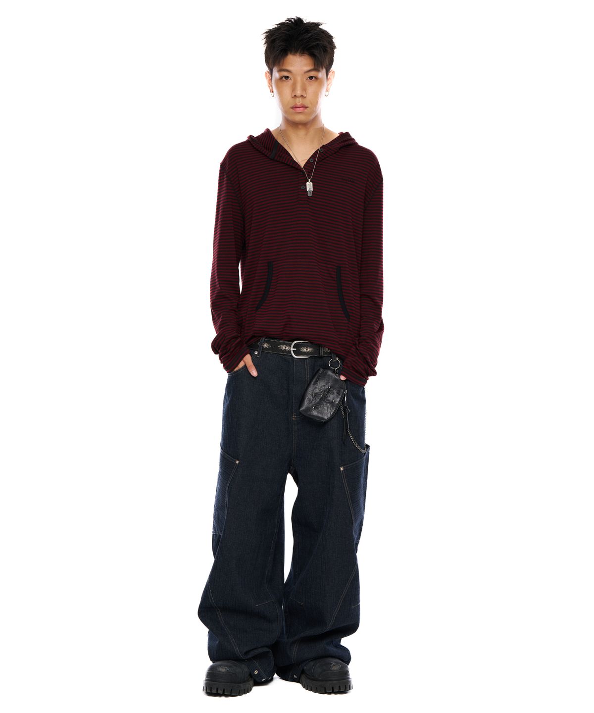 아캄(AAKAM) Ankle Studded Denim Pants (Dark Blue)