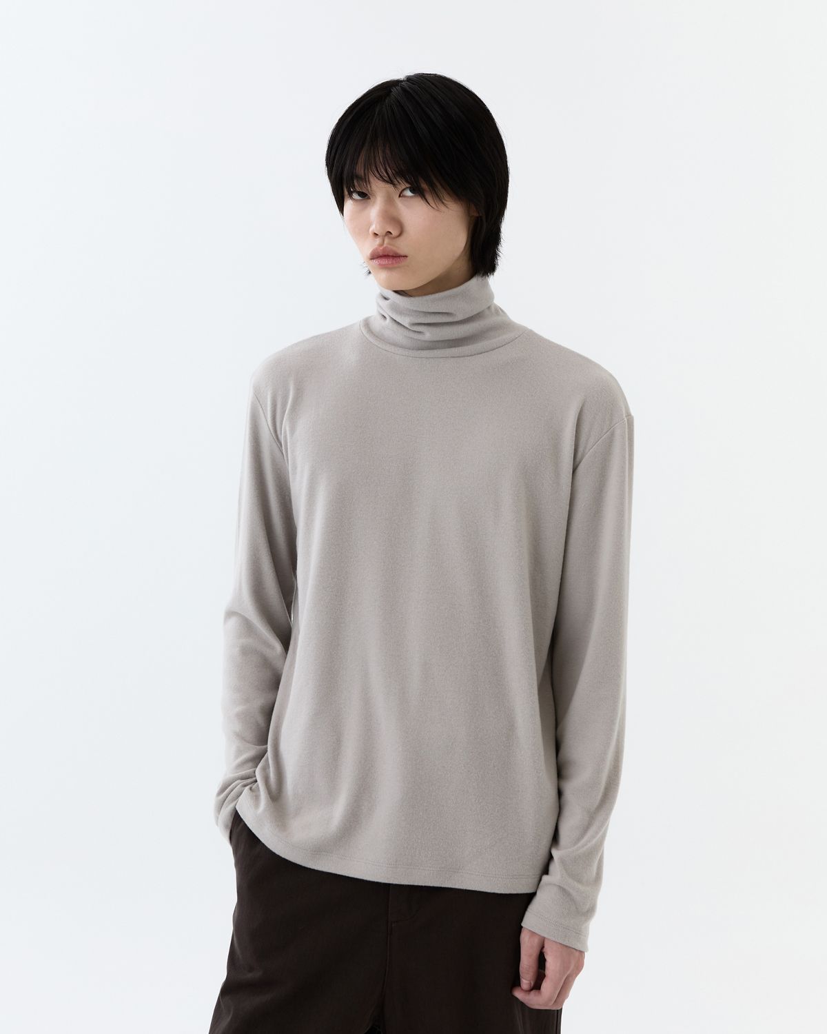 디앤드퀘스천(THEENDQUESTION) Warm turtleneck T-shirt / GRAY