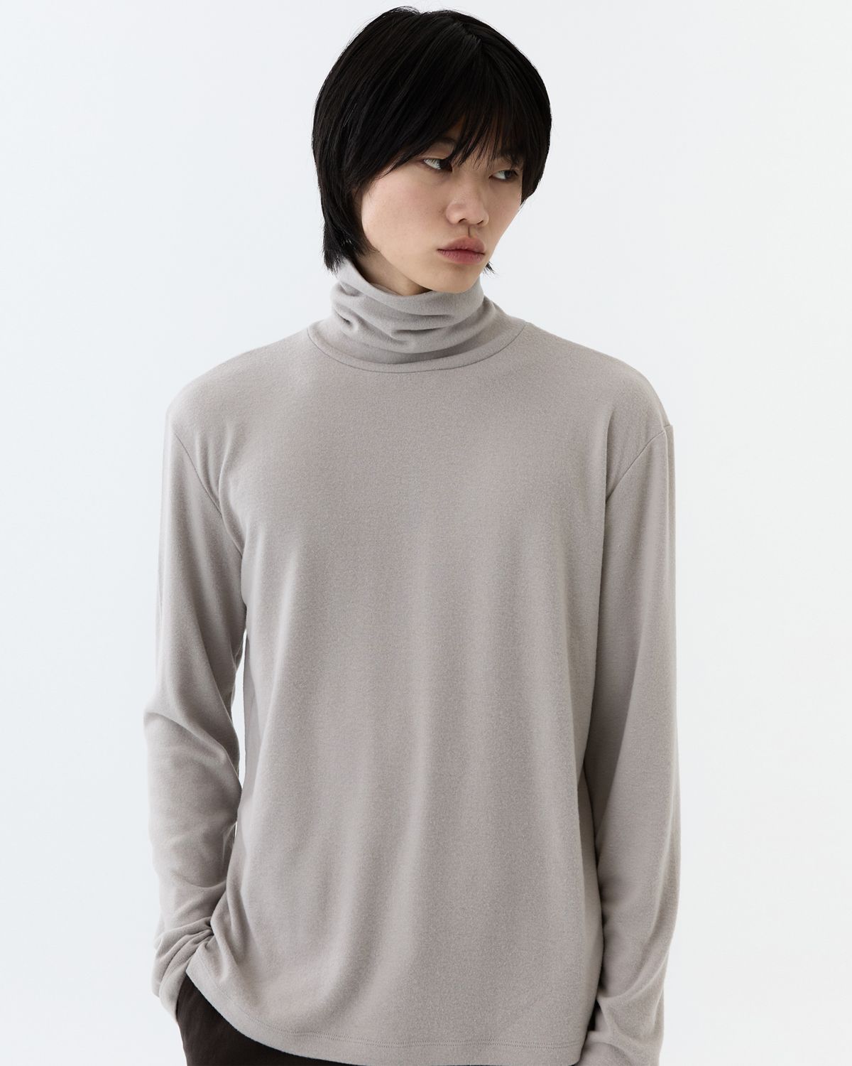 디앤드퀘스천(THEENDQUESTION) Warm turtleneck T-shirt / GRAY