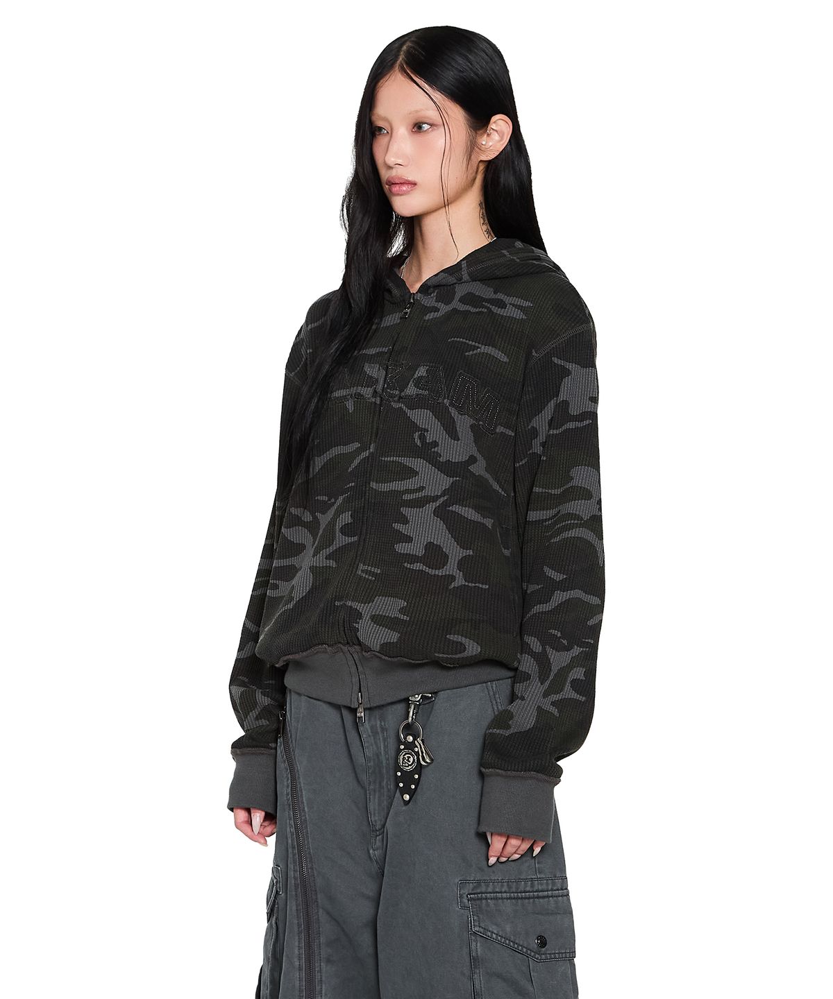 아캄(AAKAM) Camouflage Waffle Zip-Up Hoodie (Black)