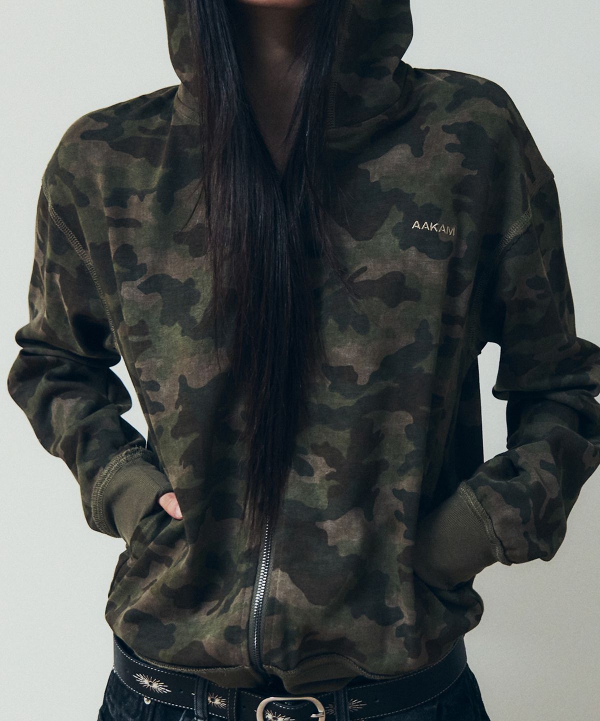 아캄(AAKAM) Basic Logo Camouflage Zip-Up Hoodie (Khaki)