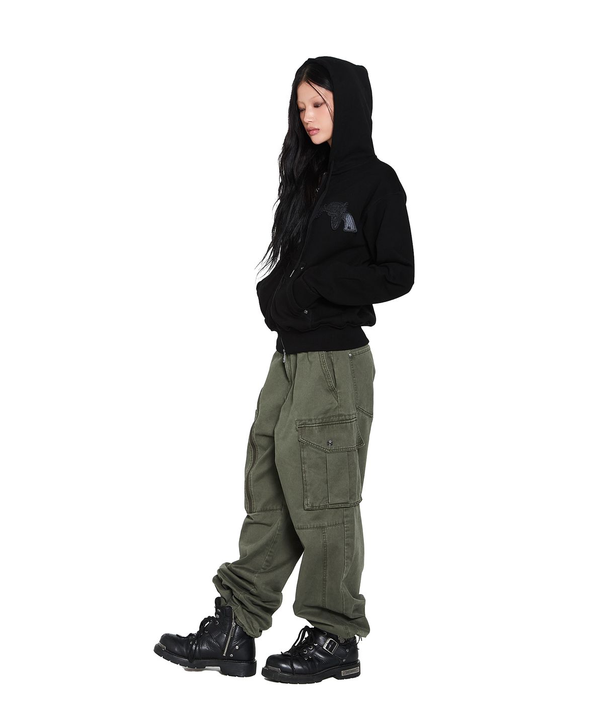 아캄(AAKAM) Gun Wappen Zip-Up Hoodie (Black)