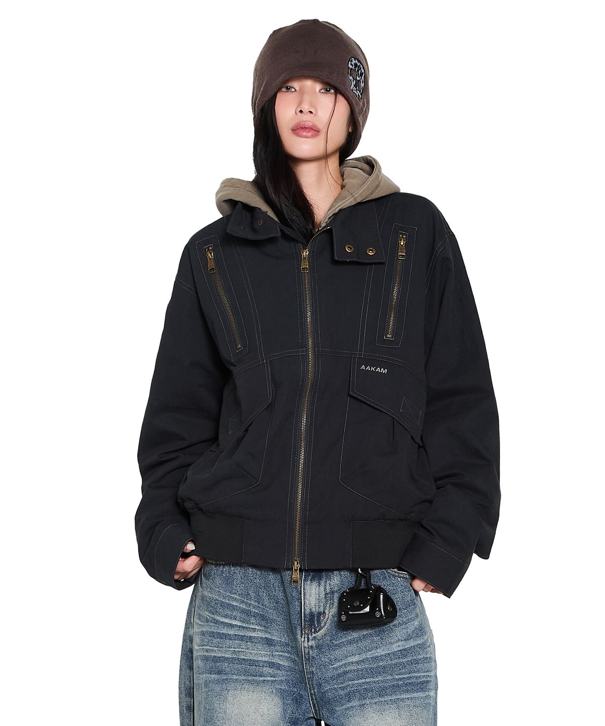 아캄(AAKAM) Zippered High Neck Jacket (Black)
