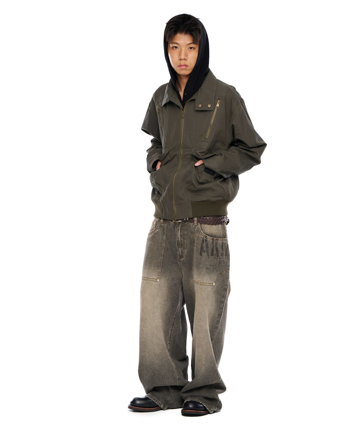 아캄(AAKAM) Zippered High Neck Jacket (Khaki)