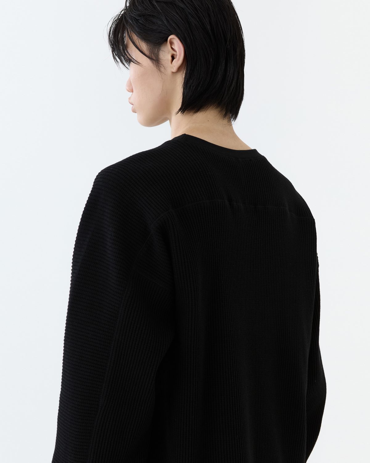 디앤드퀘스천(THEENDQUESTION) Waffle crewneck T-shirt / BLACK