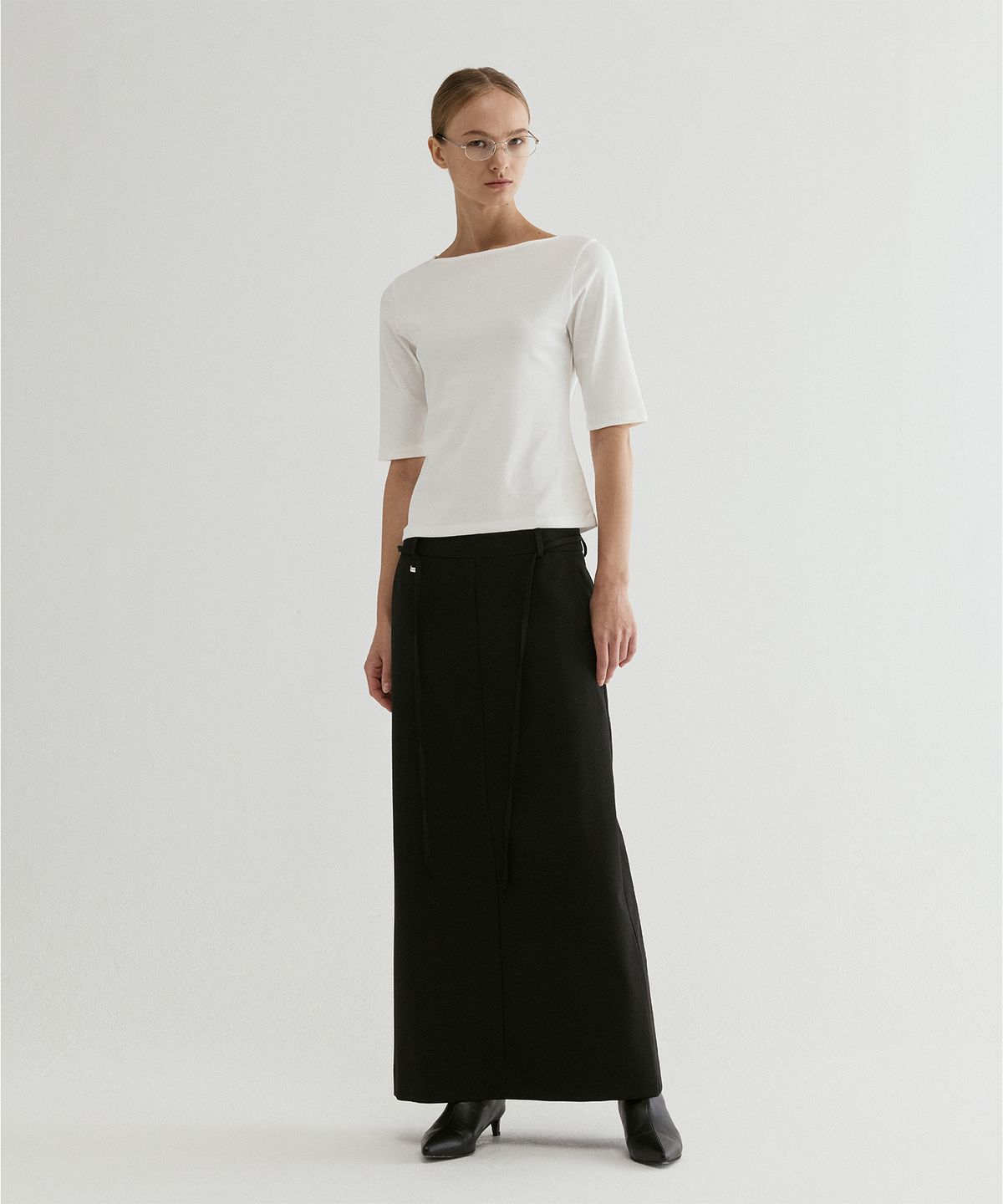 프롬웨얼(FROMWHERE) Belted Straight Maxi Skirt Black