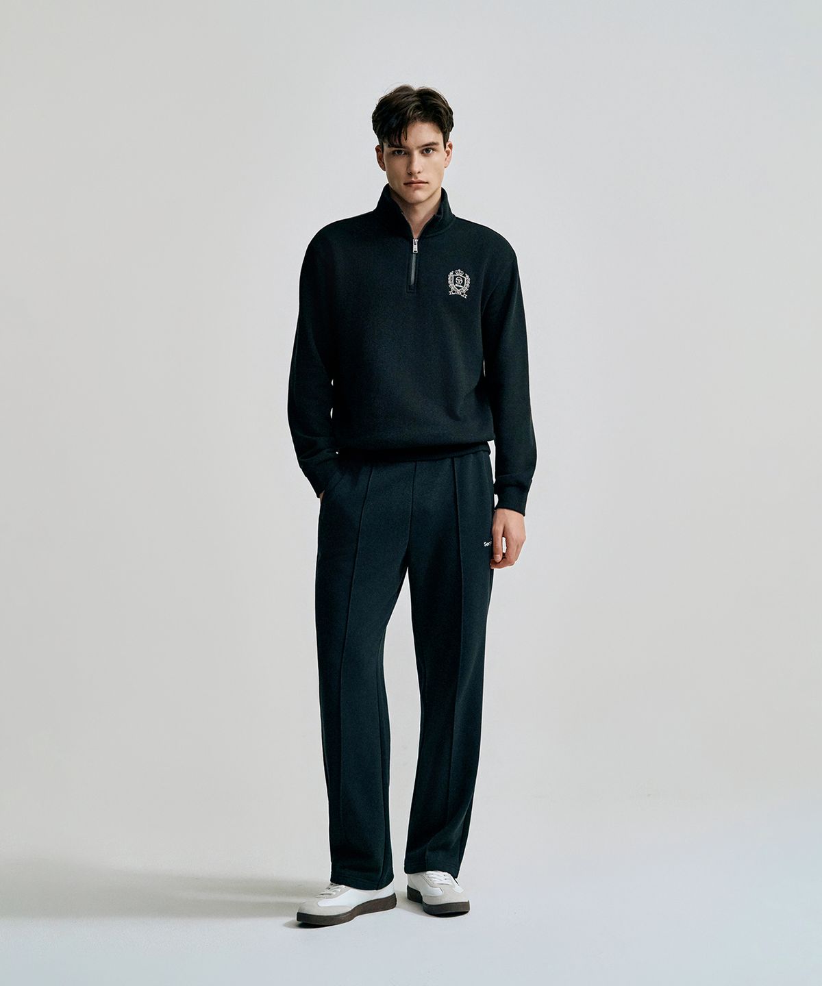 세르지오 타키니(SERGIO TACCHINI) M 클래식 기모 하프집 풀오버 (Black)