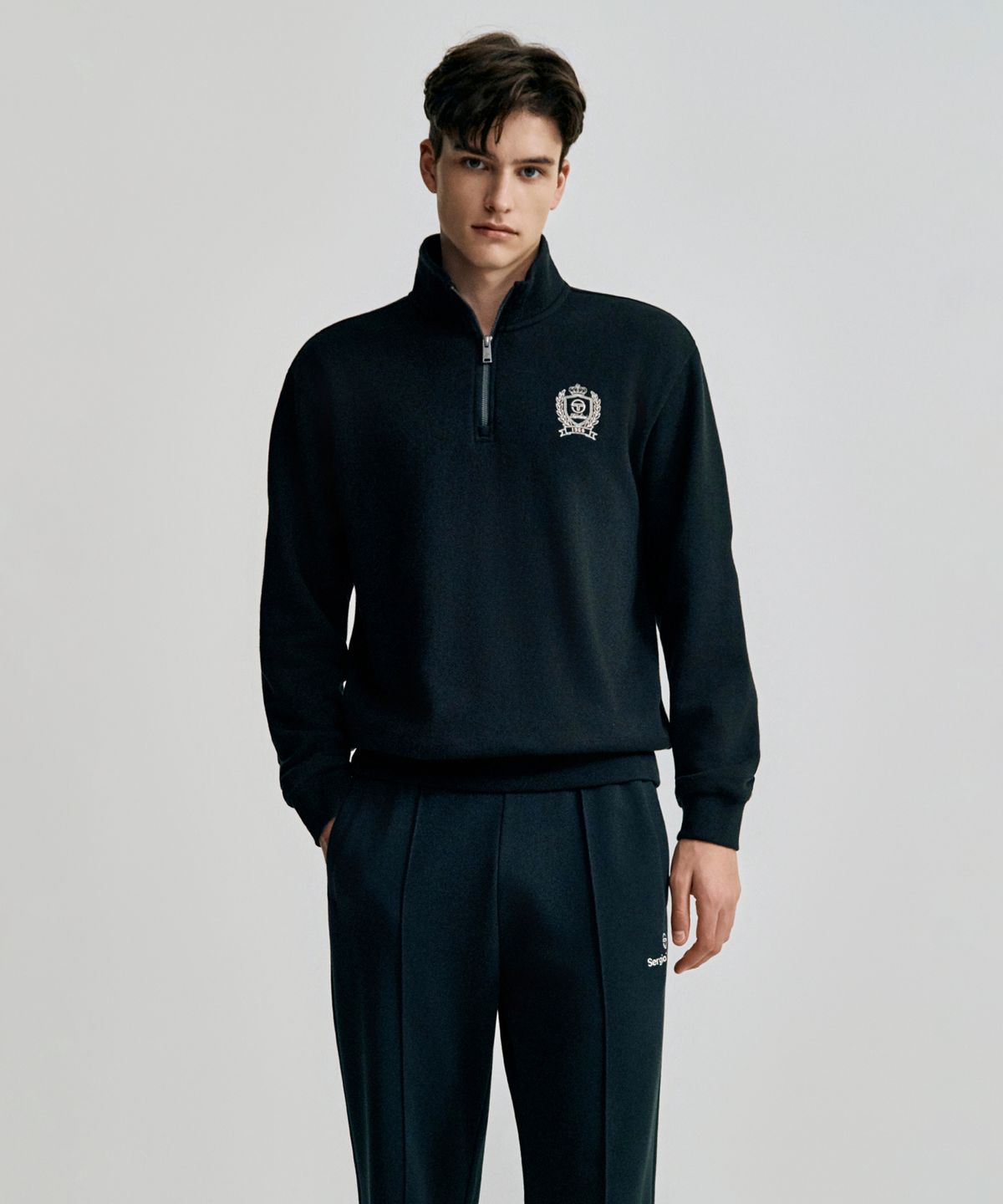 세르지오 타키니(SERGIO TACCHINI) M 클래식 기모 하프집 풀오버 (Black)