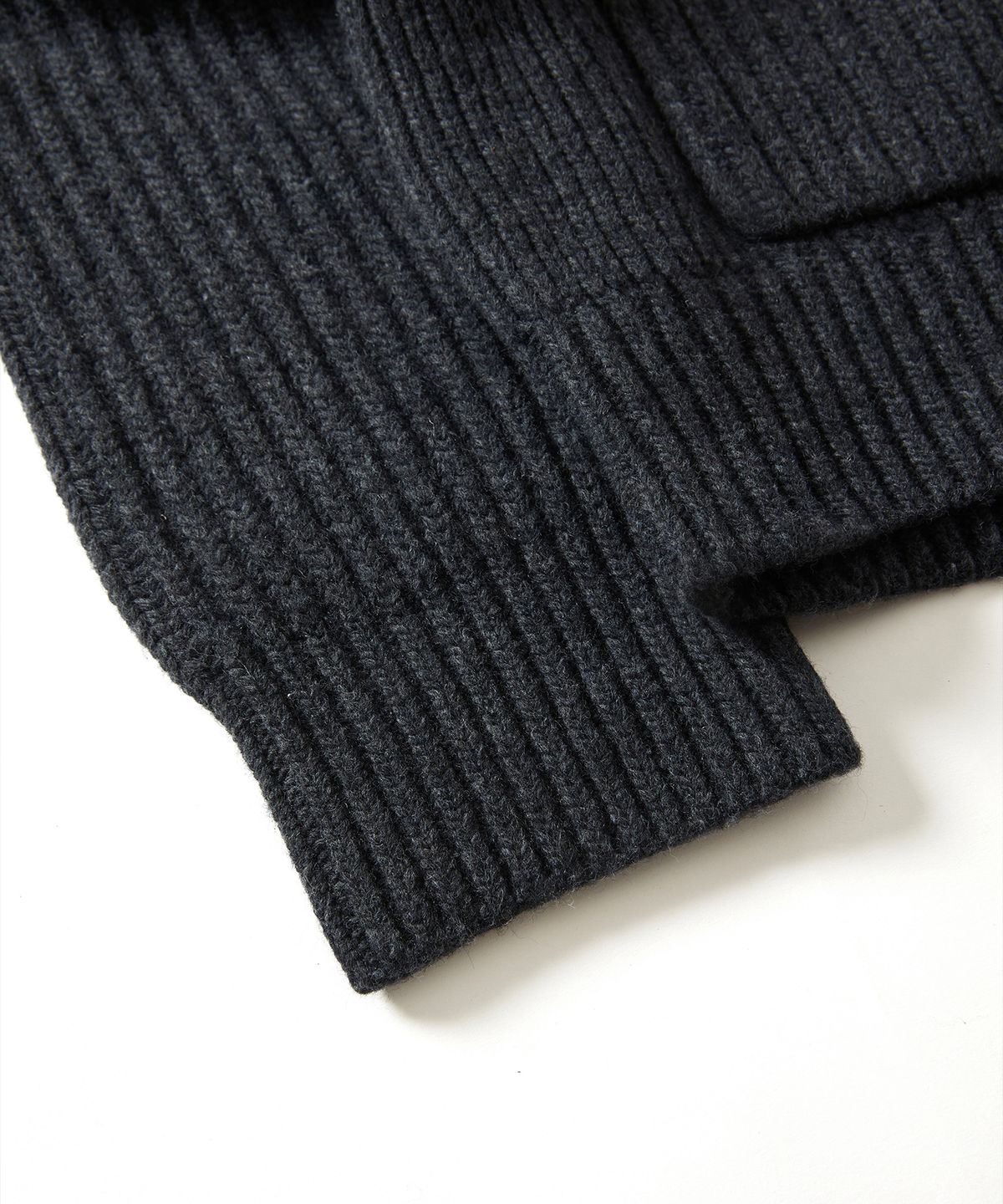 에스파이(ESFAI) PLGW MOCK NECK KNIT (CHARCOAL)