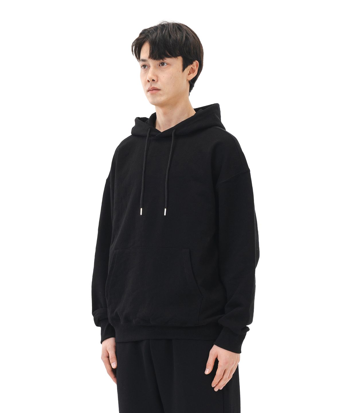 르커스텀(LE CUSTOM) 더 에센셜 무지 오버핏 후드티 (블랙)
