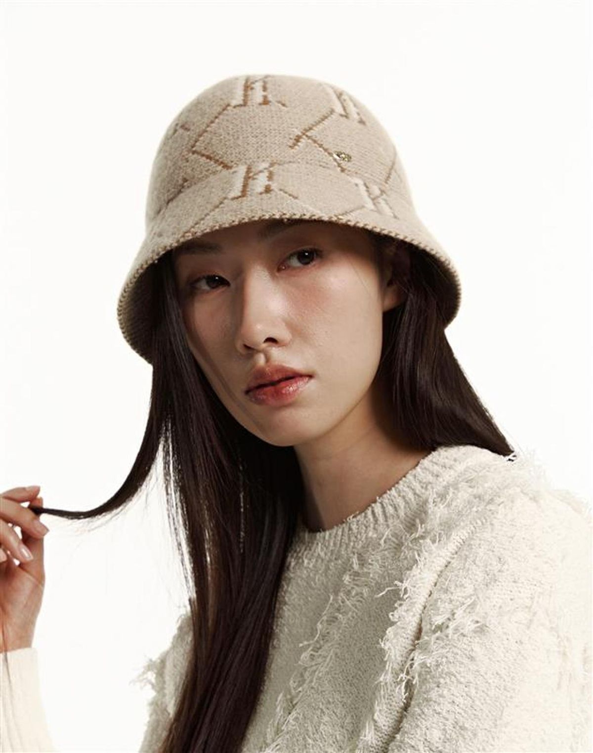 헤지스 여성 액세서리(HAZZYS WOMEN ACC) 베이지 로고패턴 울혼방 버킷햇