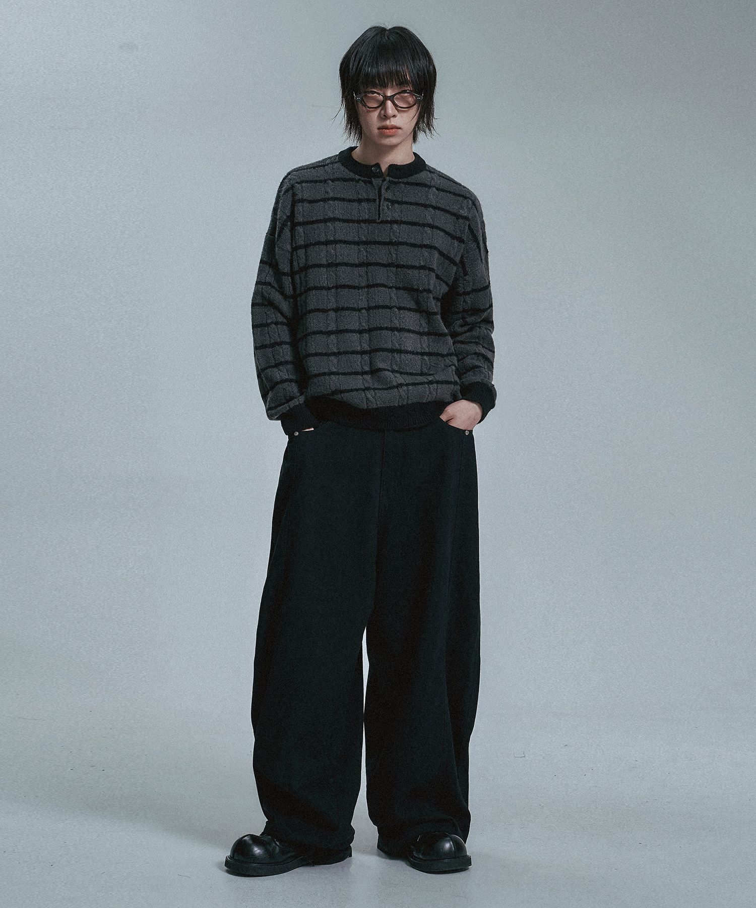 MUSINSA公式 | MOO ソフトストライプヘンリーネックニット - ブラック