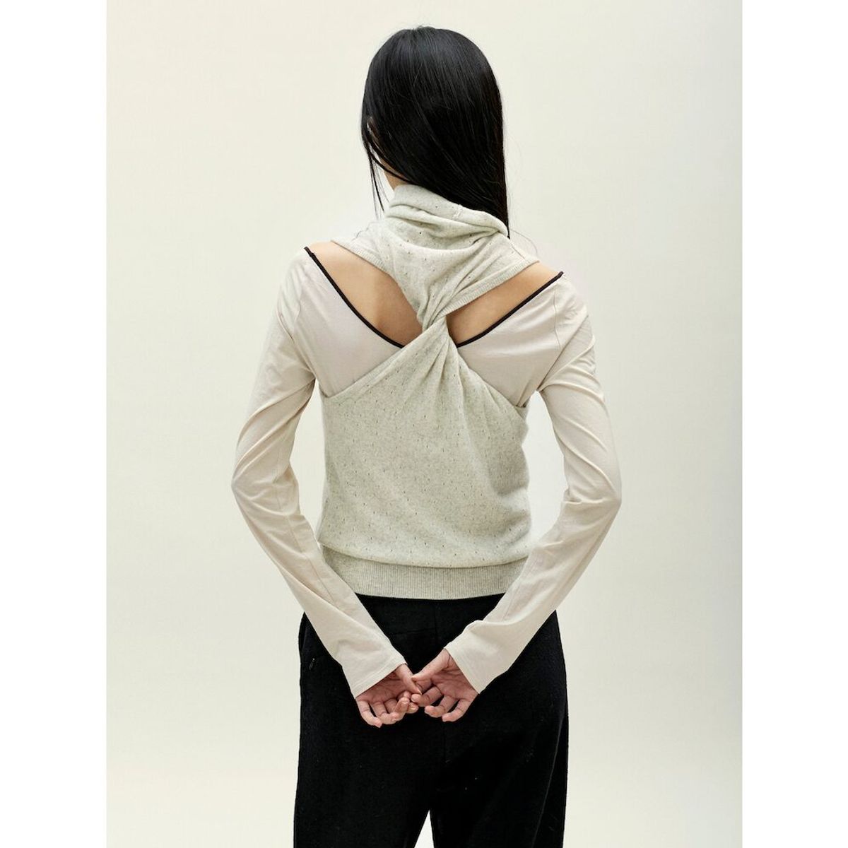 앙개(ANGGAE) Twisted Back Knit Tank  Ivory