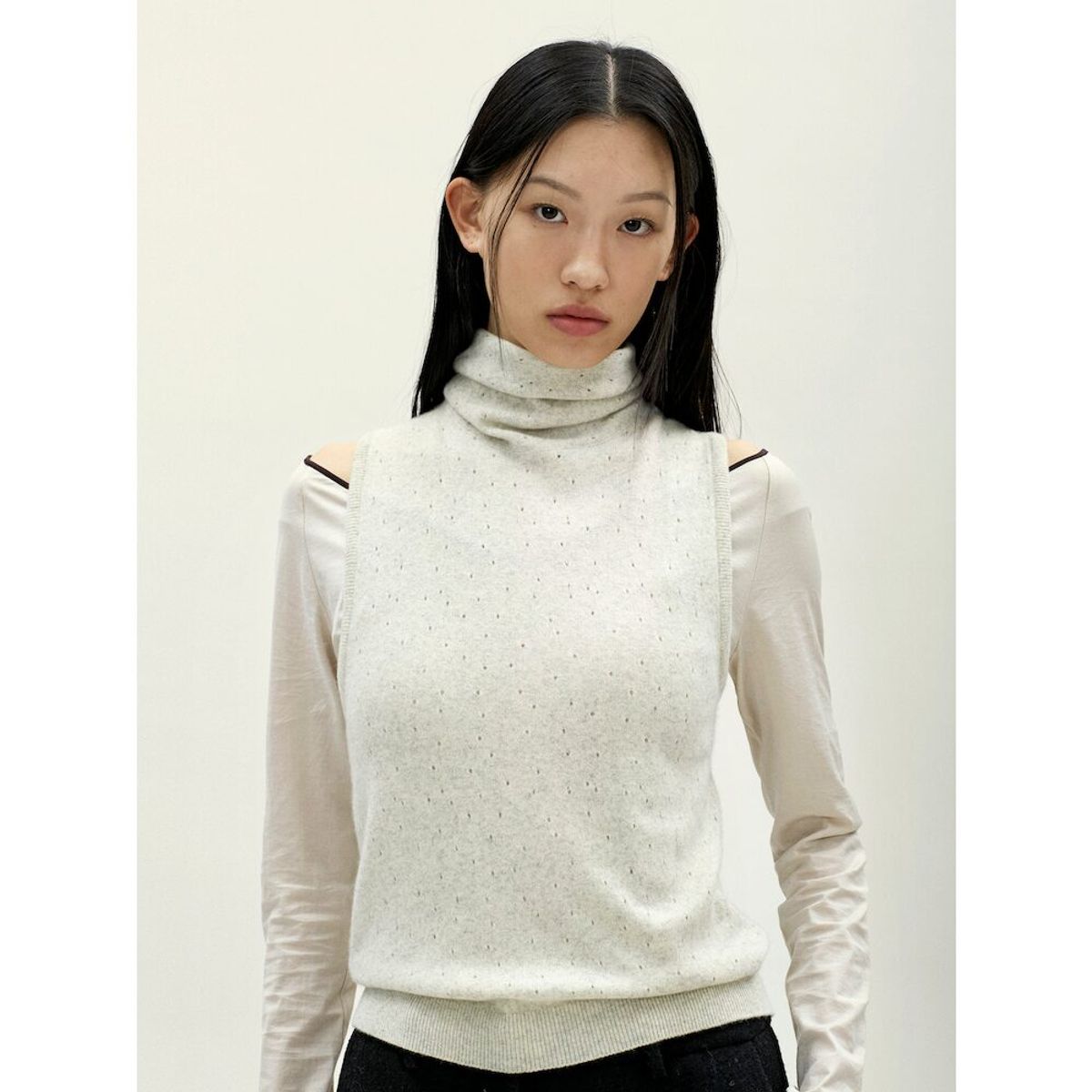 앙개(ANGGAE) Twisted Back Knit Tank  Ivory
