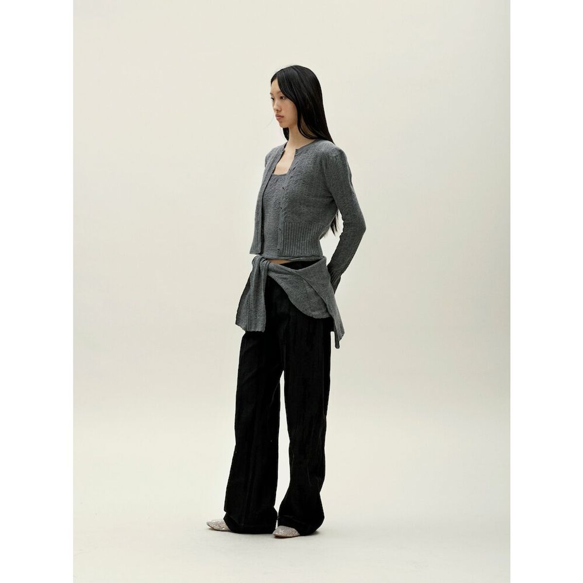 앙개(ANGGAE) Smocked Knit Cardigan  Grey
