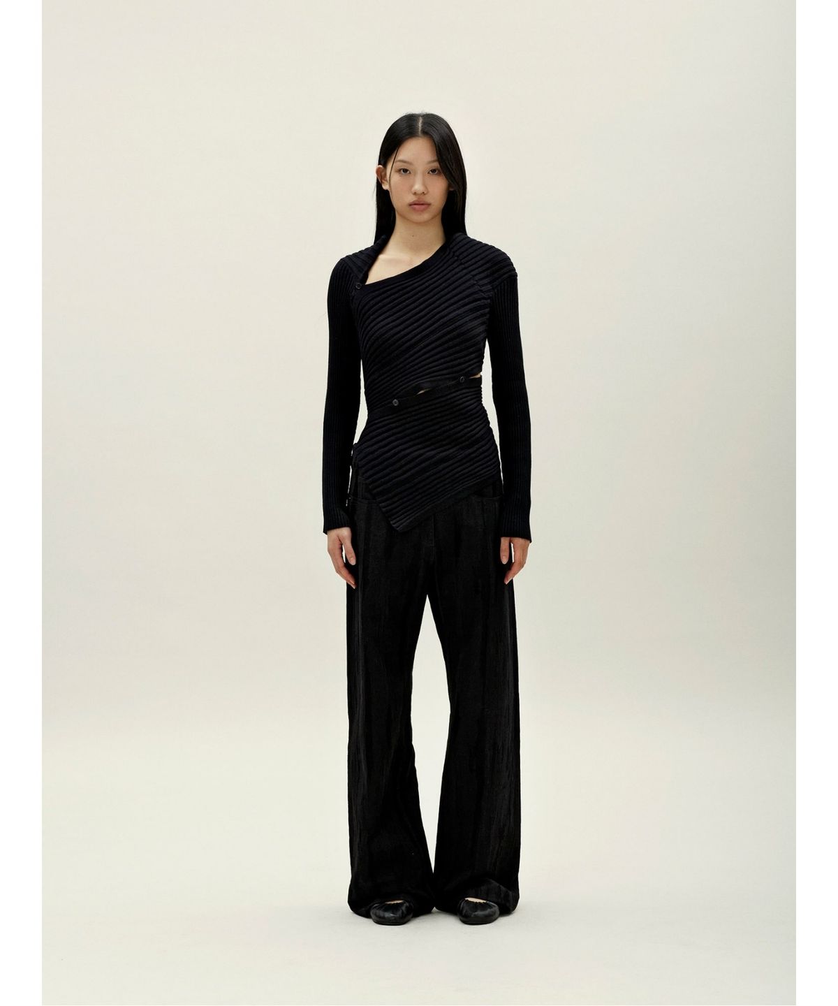 앙개(ANGGAE) Ribbed Snake Cardigan  Black