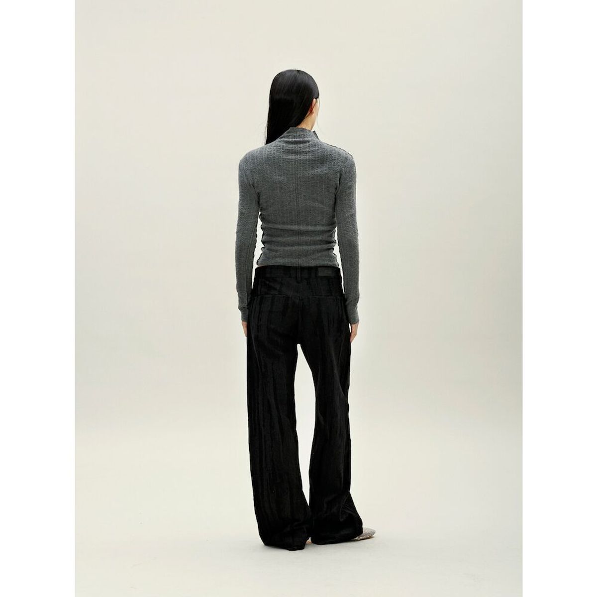앙개(ANGGAE) Smocked Pullover  Grey