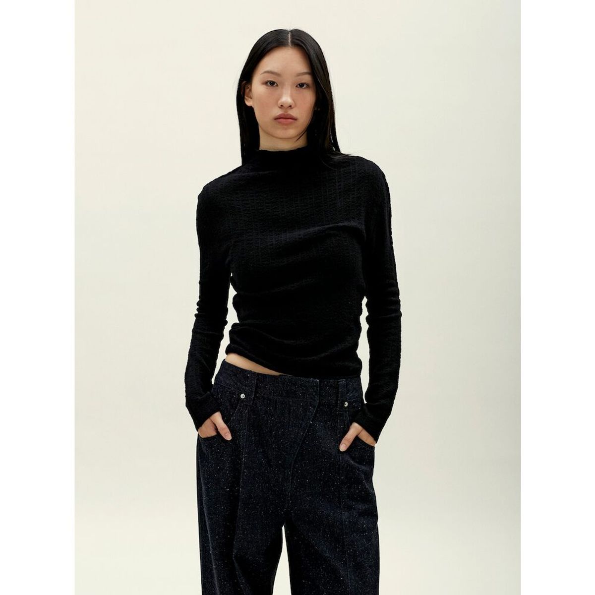 앙개(ANGGAE) Smocked Pullover  Black