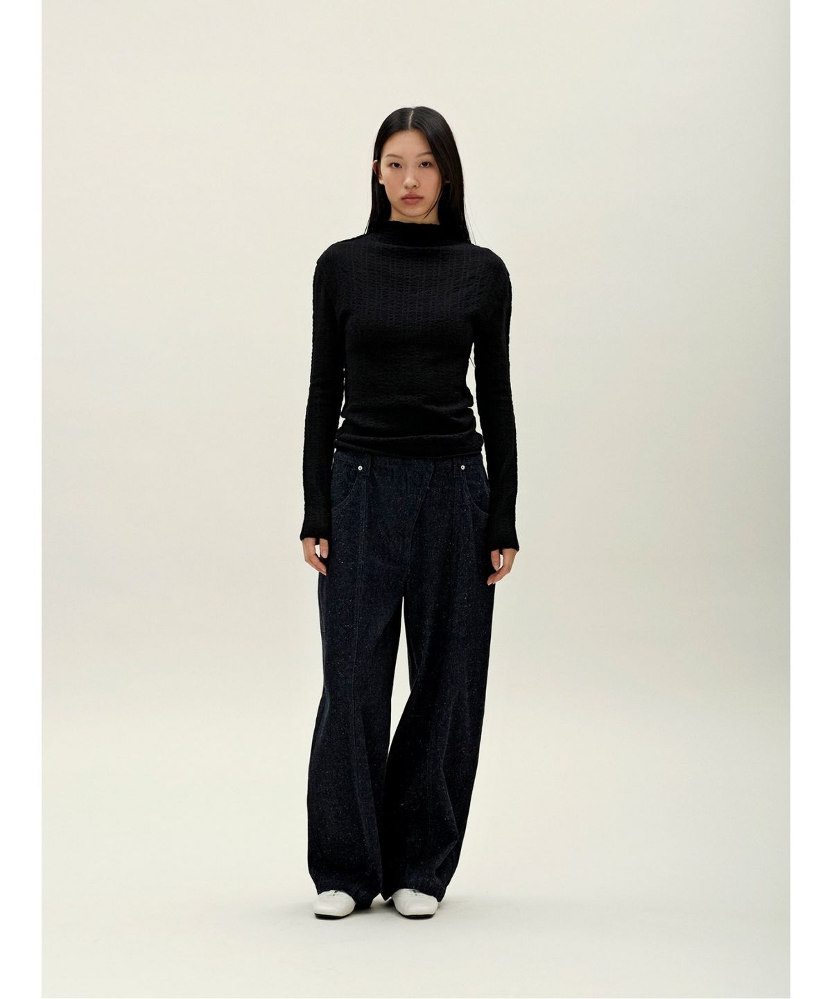 앙개(ANGGAE) Smocked Pullover  Black